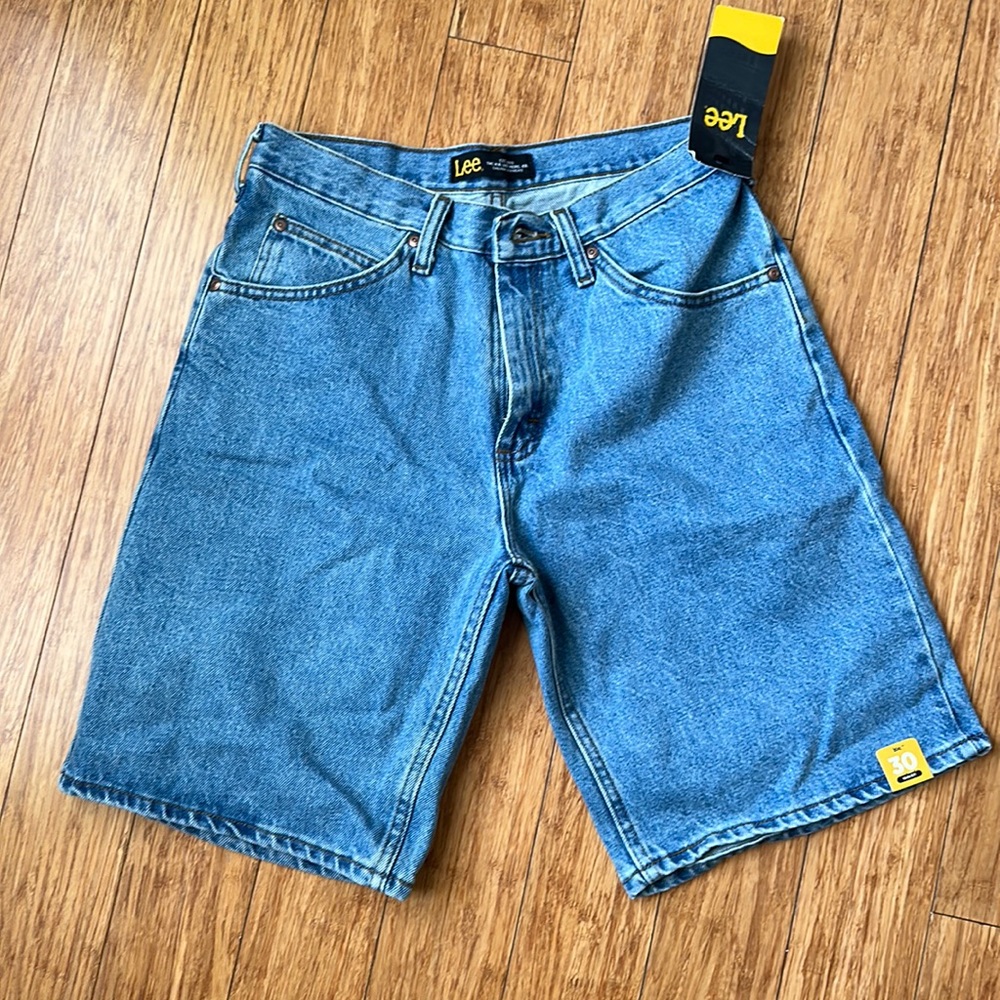NWT Lee Jean Shorts Size 30